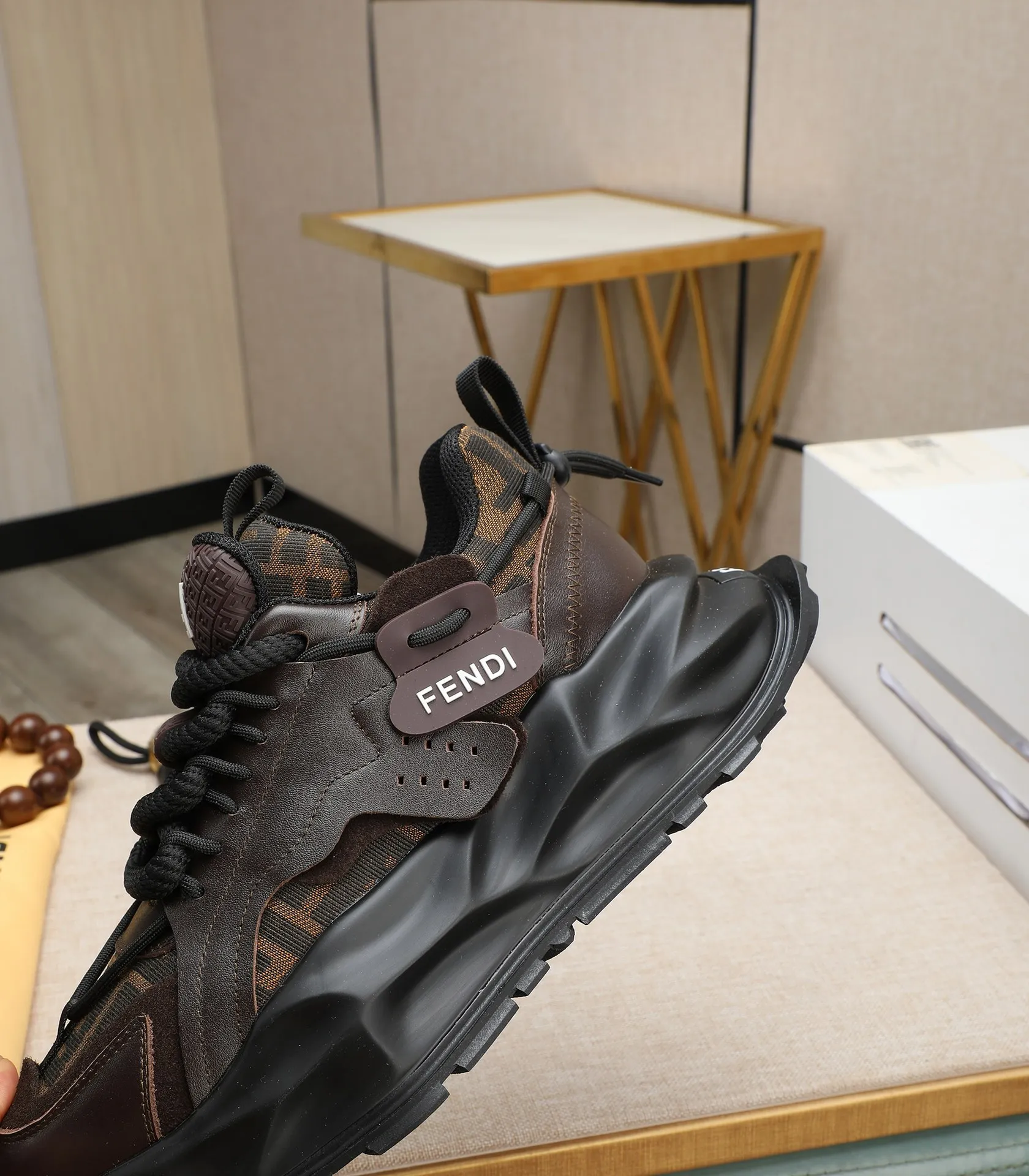Men's clothing and shoes 💰580 🕷🕷【FENDI】FENDI fashionable casual men's shoes🇨🇳Original official website 1:1 model opening, new models are available first💯Not high-profile but avant-garde, simple, low-key and fashionable, super versatile style🌿Made of original cowhide➕Pigskin lining🎋The version is comfortable on the feet, so rigorous for any small place, first-class workmanship🍍38-44 Large quantities in stock